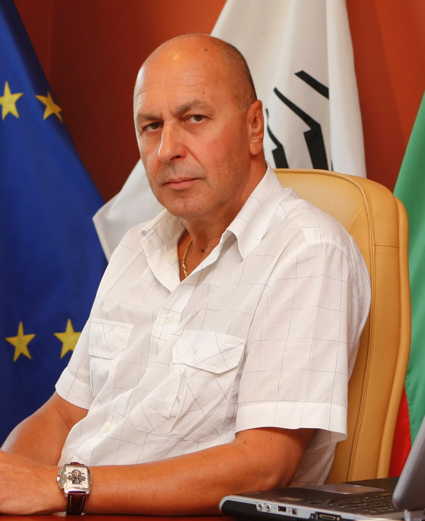 Орлин Владиков — председател на НСНИ 2002–2007